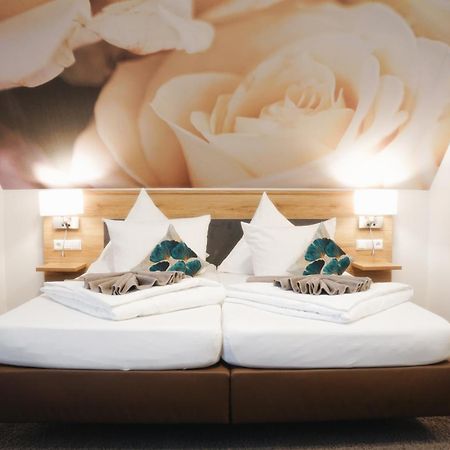 Outlet Hotel Metzingen  Kültér fotó