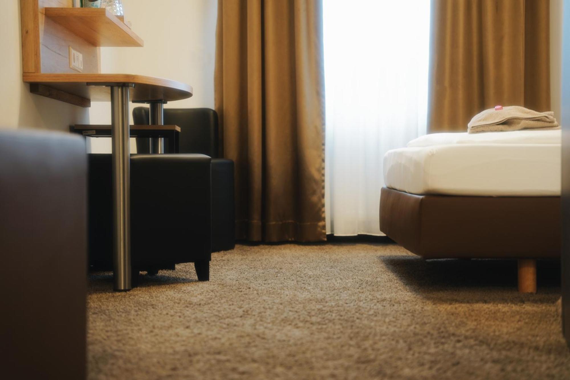 Outlet Hotel Metzingen  Kültér fotó