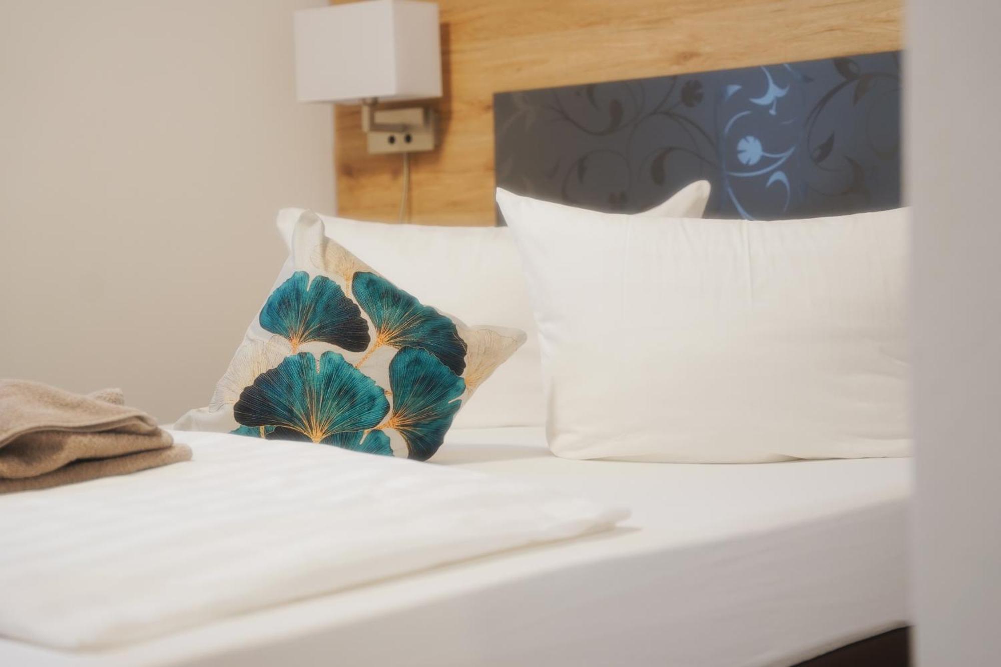 Outlet Hotel Metzingen  Kültér fotó